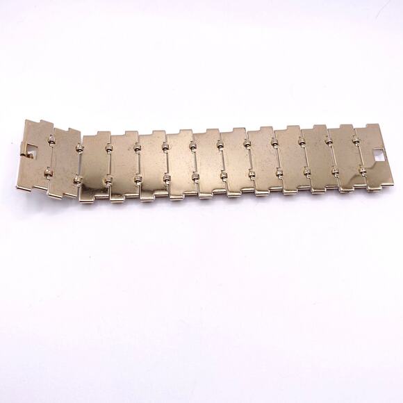 Crown Trifari White Resin Bar Panel Bracelet - Picture 7 of 8